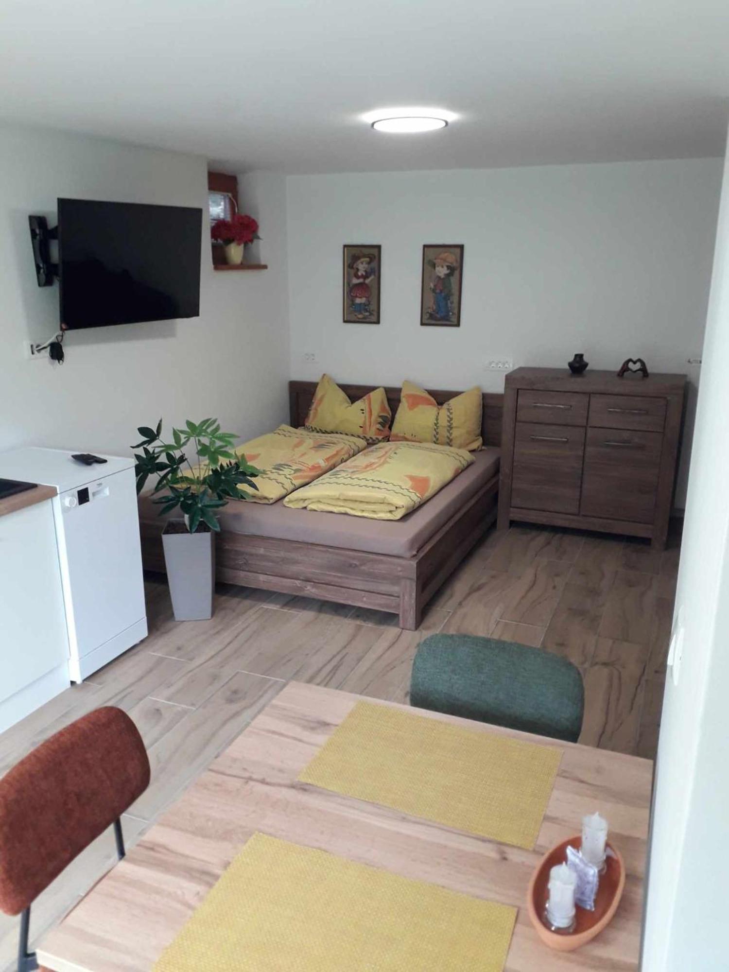 Apartmaji Brloznica Pod Veliko Planino Luce Exterior photo